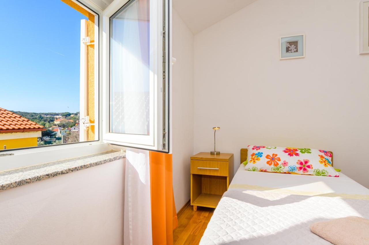 Apartment Chiara Martinscica Exterior foto
