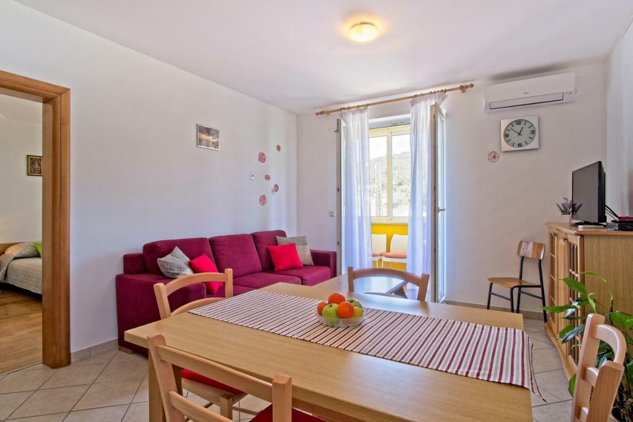 Apartment Chiara Martinscica Exterior foto