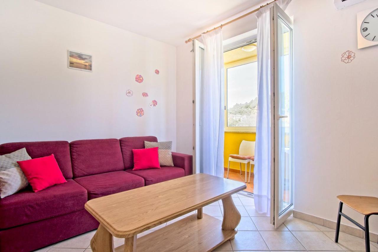 Apartment Chiara Martinscica Exterior foto
