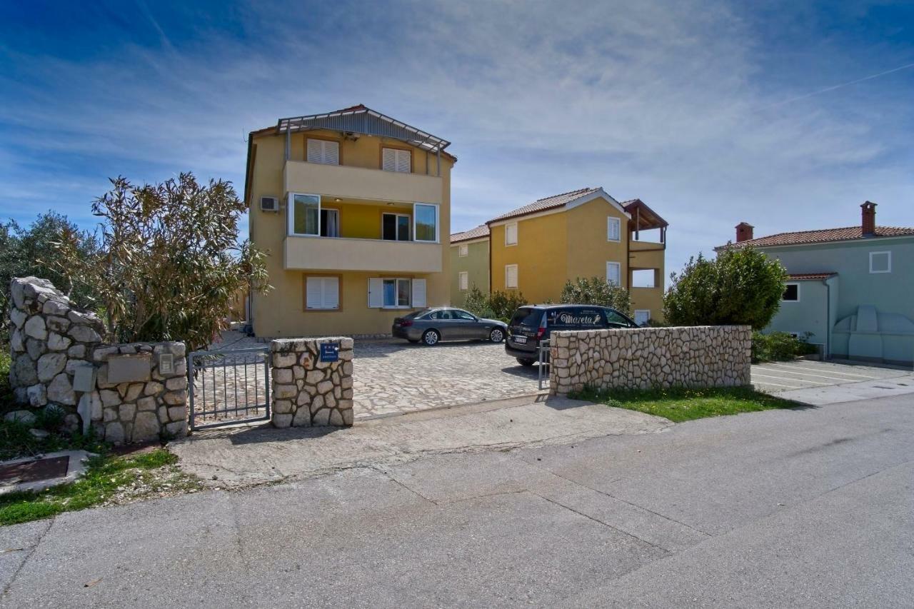 Apartment Chiara Martinscica Exterior foto